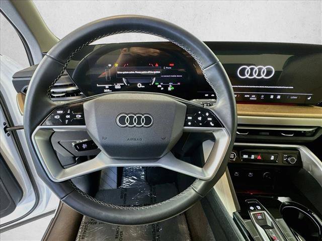 Used 2025 Audi Q5 Premium AWD/4WD image 10