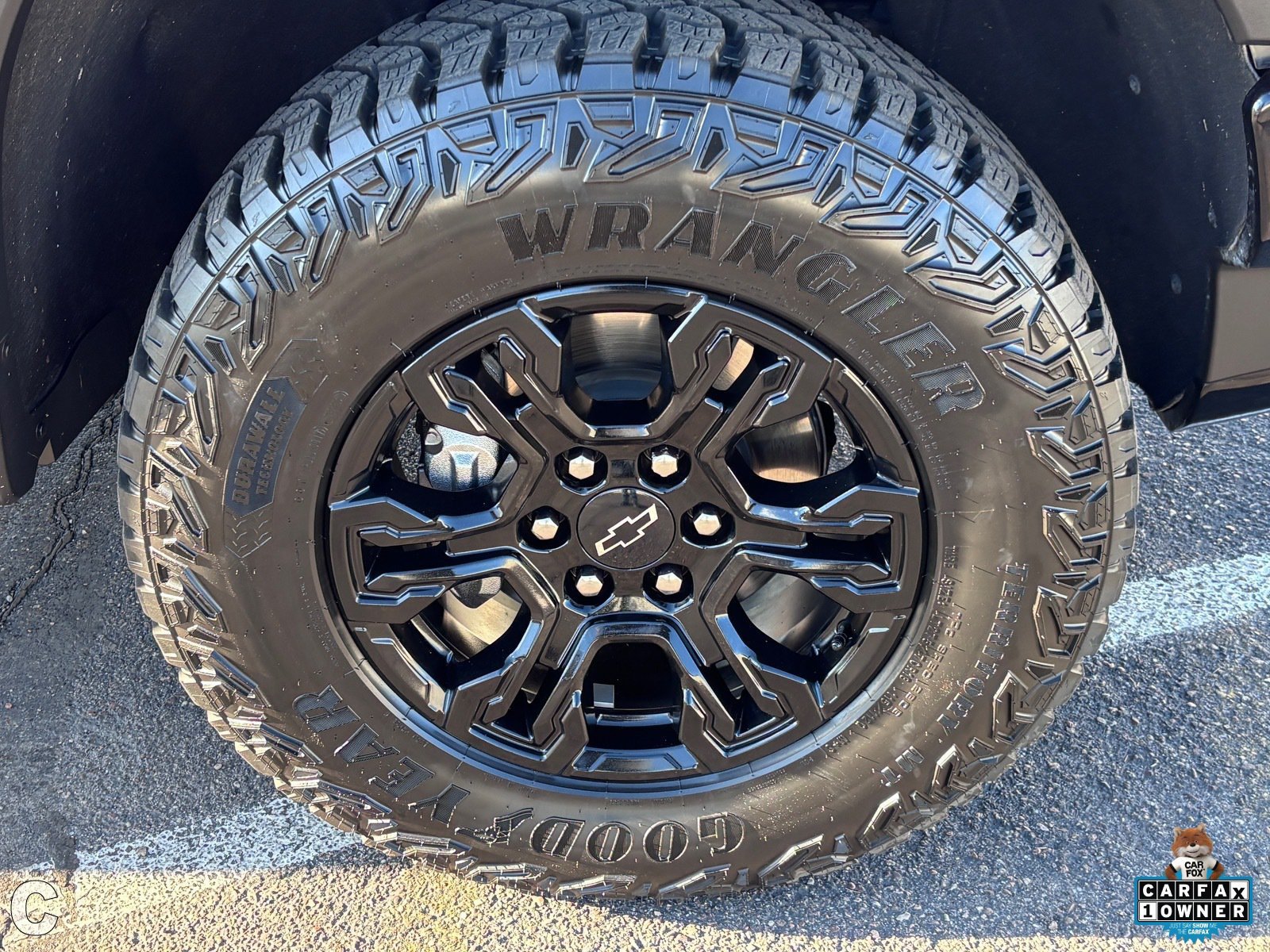 Used 2023 Chevrolet Silverado 1500 ZR2 w/ Technology Package AWD/4WD image 10