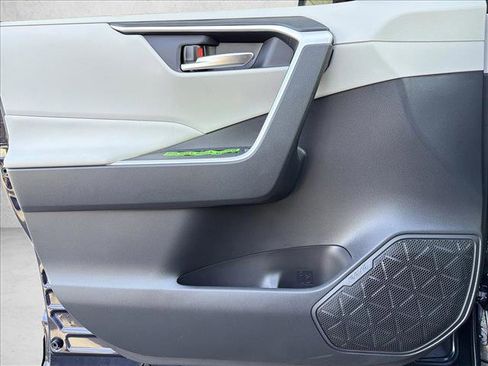 New 2025 Toyota RAV4 XLE image 10