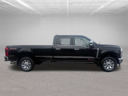 Used 2025 Ford F350 Lariat w/ Lariat Ultimate Package AWD/4WD image 3