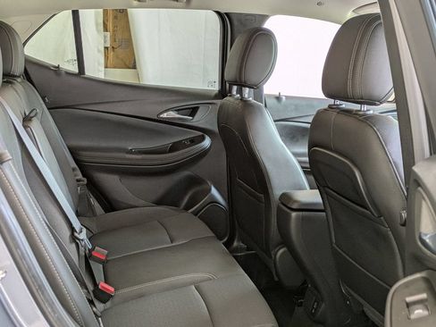 Used 2022 Buick Encore GX Select w/ Sport Touring Package FWD image 24