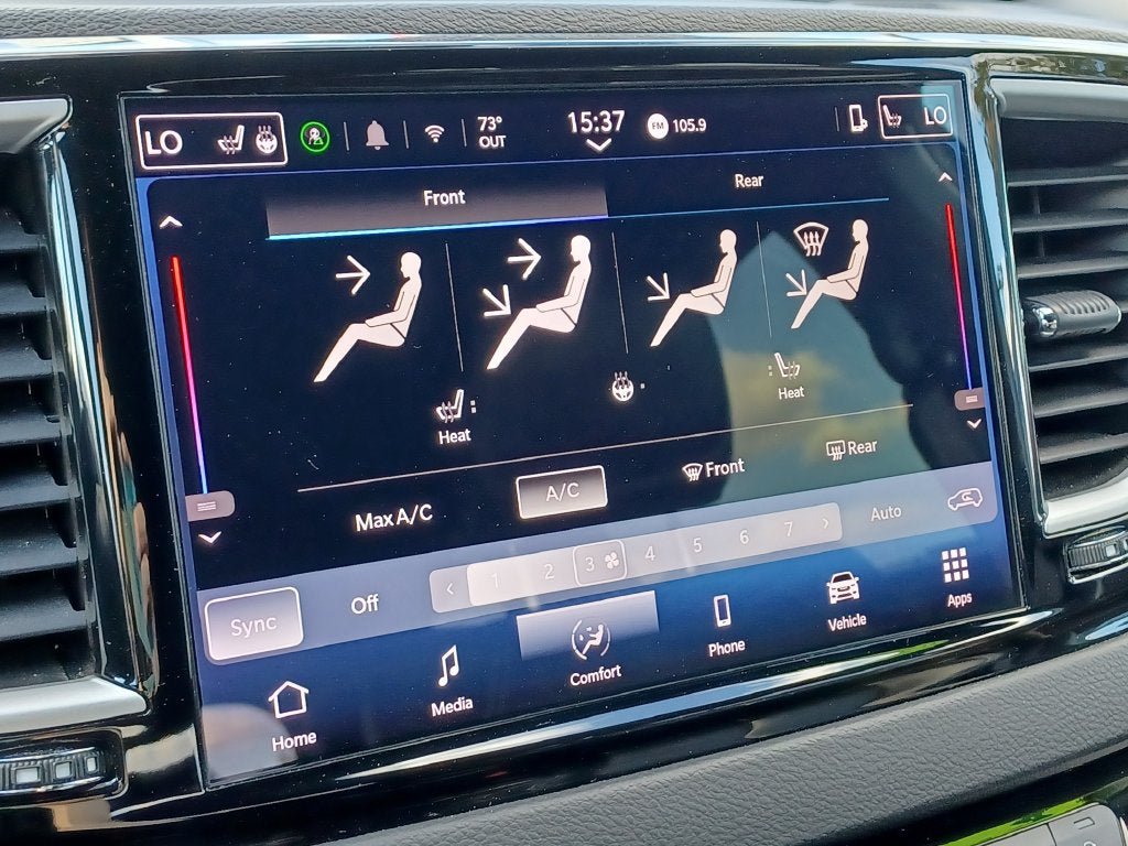 Used 2025 Chrysler Pacifica Select FWD image 18