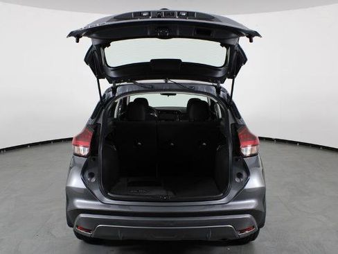 Certified 2025 Nissan Kicks Play S image 17