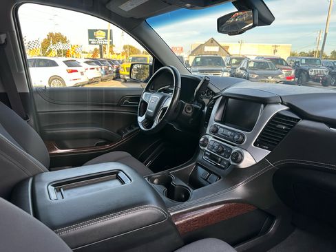Used 2019 GMC Yukon SLE image 13