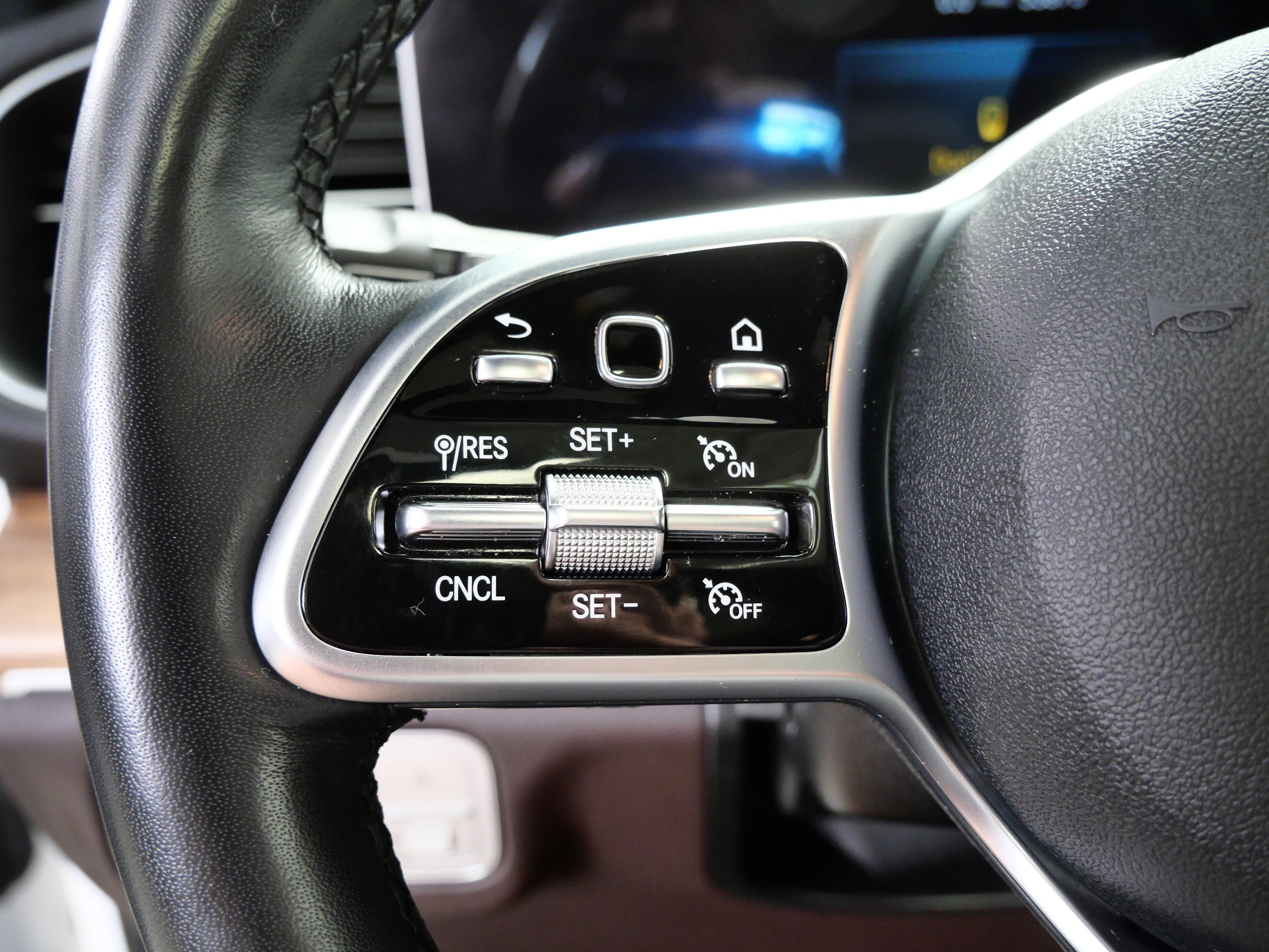Certified 2022 Mercedes-Benz GLE 350 4MATIC image 26