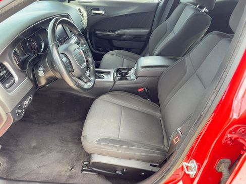 Used 2018 Dodge Charger SXT Plus w/ Blacktop Package image 5