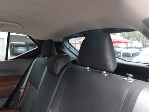 Used 2023 Nissan Kicks SR image 28