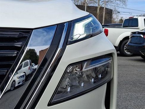 Certified 2021 Nissan Rogue SL w/ Premium Package AWD/4WD image 9