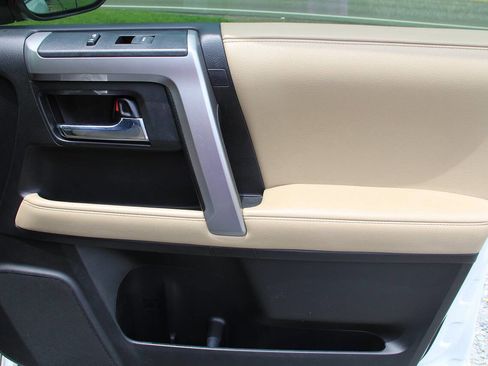 Used 2018 Toyota 4Runner Limited RWD image 15
