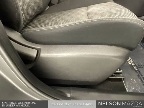 Used 2018 Nissan Rogue Sport SV w/ SV All-Weather Package image 28