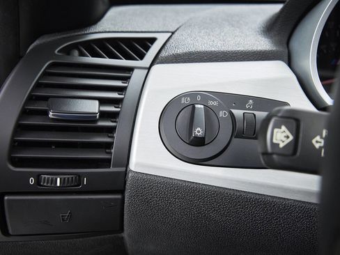 Used 2006 BMW M Roadster Base 2dr Convertible image 49