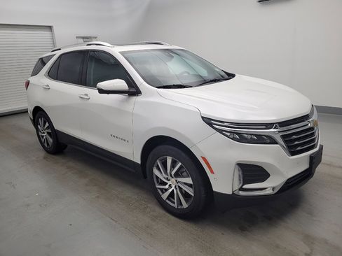 Used 2022 Chevrolet Equinox Premier AWD/4WD image 11