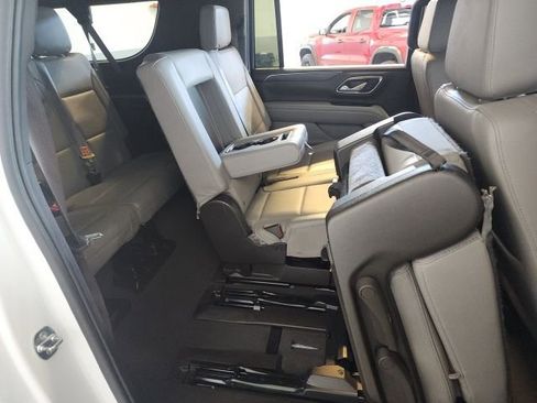 Used 2024 Chevrolet Suburban LT AWD/4WD image 22