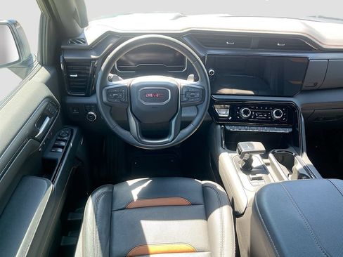 Used 2024 GMC Sierra 1500 AT4 w/ AT4 Premium Package AWD/4WD image 23