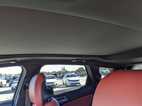 Certified 2025 Kia Sportage SX Prestige image 25