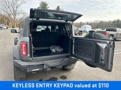 Used 2023 Ford Bronco Badlands w/ Sasquatch Package image 10