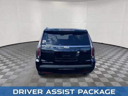 Used 2018 Cadillac Escalade Platinum AWD/4WD image 6