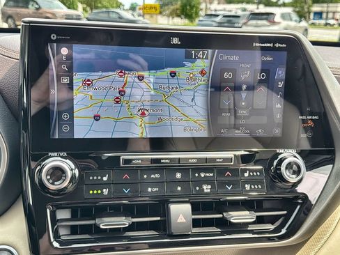 Used 2020 Toyota Highlander Limited AWD/4WD image 17