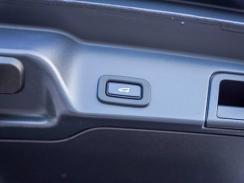 Used 2020 Land Rover Range Rover Evoque SE AWD/4WD image 26