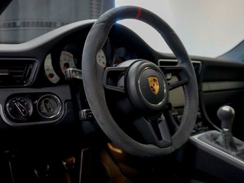 Used 2018 Porsche 911 GT3 image 64