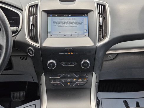 Used 2019 Ford Edge SEL w/ Equipment Group 201A AWD/4WD image 14