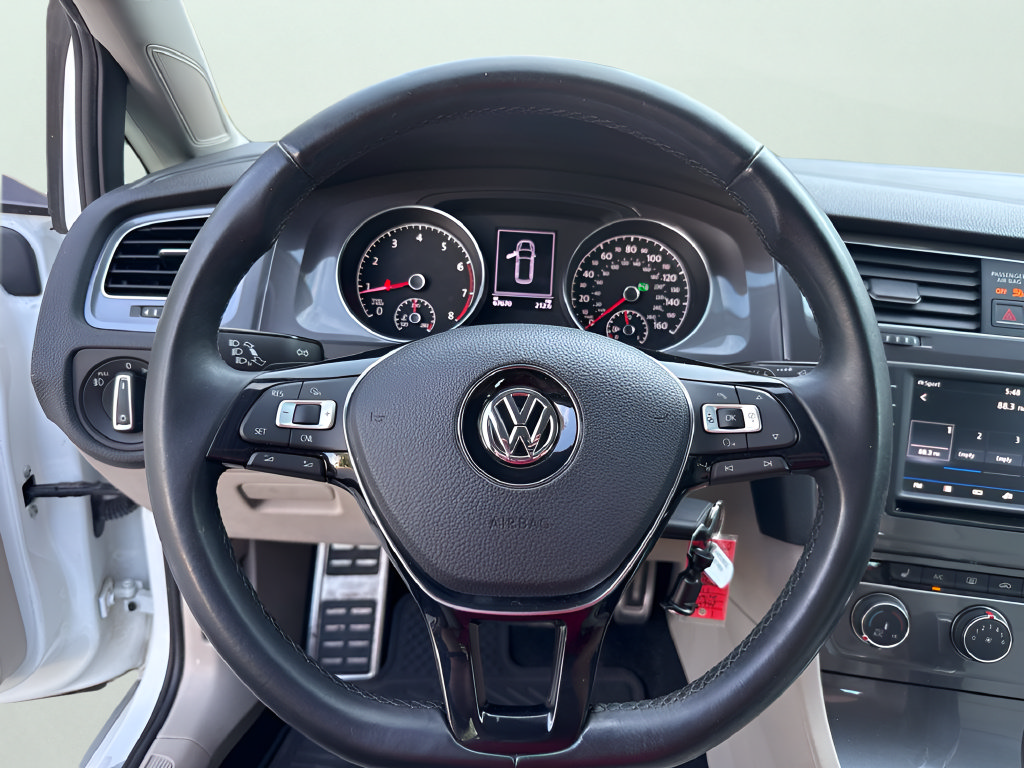 Used 2017 Volkswagen Golf Alltrack AWD/4WD image 22