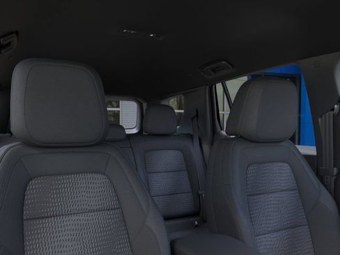 New 2026 Chevrolet Equinox LT w/ Safety and Technology Package FWD image 32