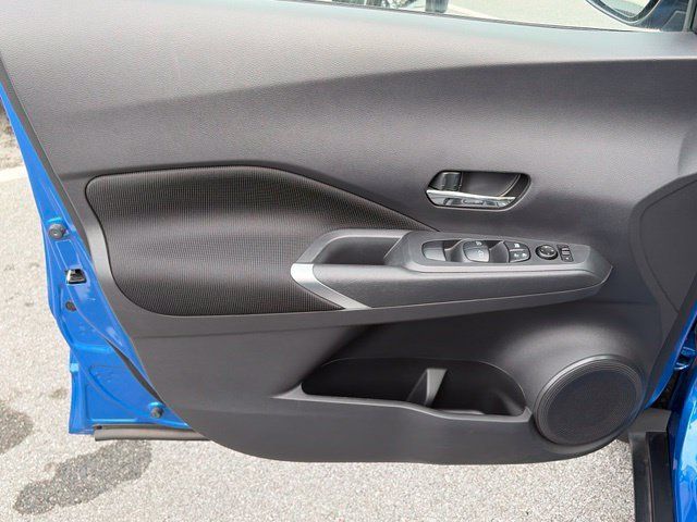 Used 2021 Nissan Kicks SV FWD image 12