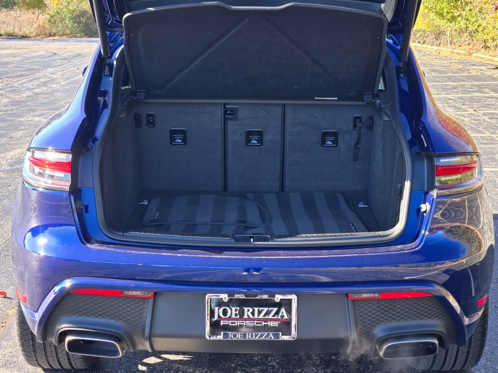 Certified 2024 Porsche Macan AWD/4WD image 15