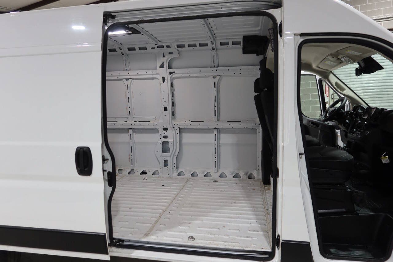 Used 2024 RAM ProMaster 2500 w/ Safety Group FWD image 14