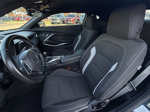 Certified 2021 Chevrolet Camaro LT image 23