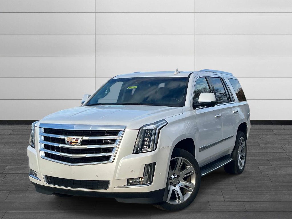 Used 2017 Cadillac Escalade Luxury AWD/4WD image 1