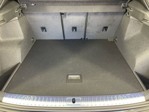 New 2025 Audi Q3 2.0T Premium image 35