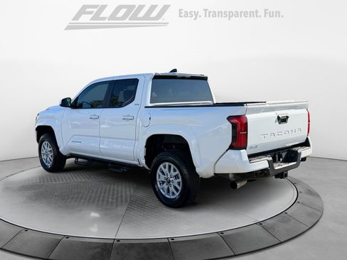 Used 2025 Toyota Tacoma SR5 AWD/4WD image 6