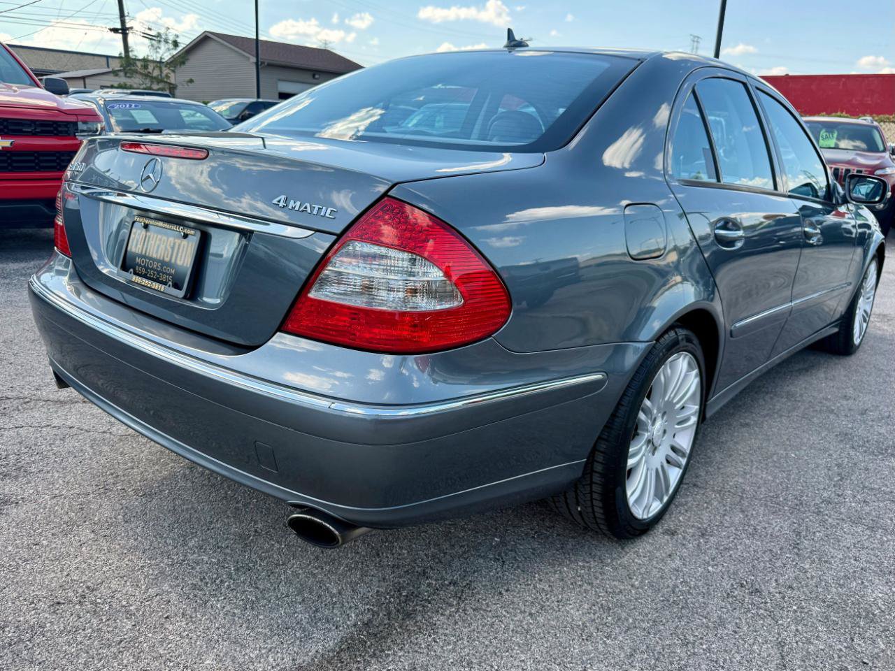 Used 2008 Mercedes-Benz E 350 4MATIC Sedan image 9