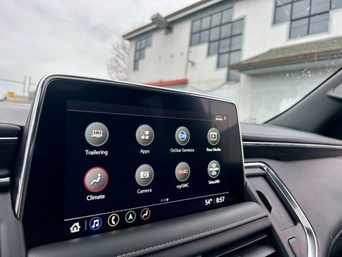 Used 2021 GMC Yukon SLT w/ SLT Premium Package image 27