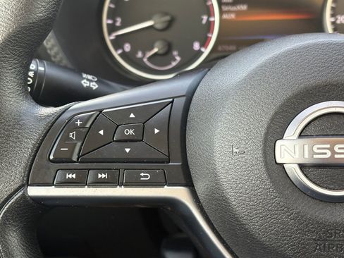 Certified 2024 Nissan Sentra SV FWD image 18