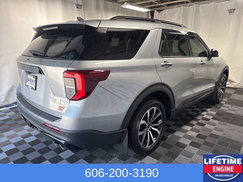 Used 2023 Ford Explorer ST AWD/4WD image 8