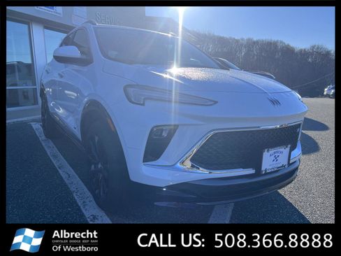 Used 2025 Buick Encore GX Sport Touring w/ Advanced Technology Package image 7