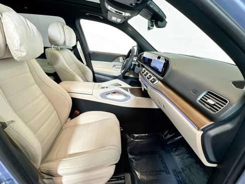 New 2026 Mercedes-Benz GLS 580 4MATIC image 27