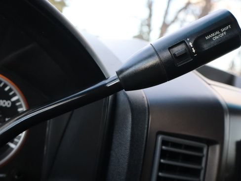 Used 2014 Nissan Titan S image 30