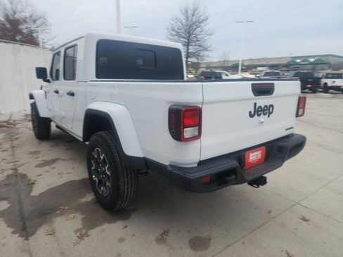 New 2026 Jeep Gladiator Sport AWD/4WD image 22