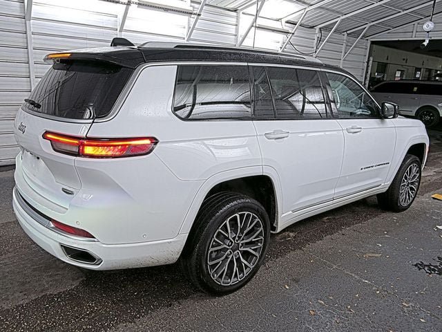 Used 2021 Jeep Grand Cherokee L Summit AWD/4WD image 2