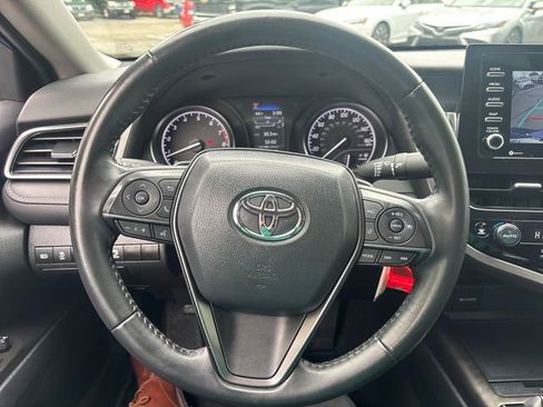 Used 2024 Toyota Camry SE FWD image 18