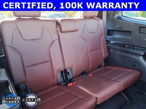 Used 2024 Kia Telluride EX w/ EX Captain's Chair Package image 21
