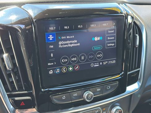 Used 2023 Chevrolet Traverse LT image 27