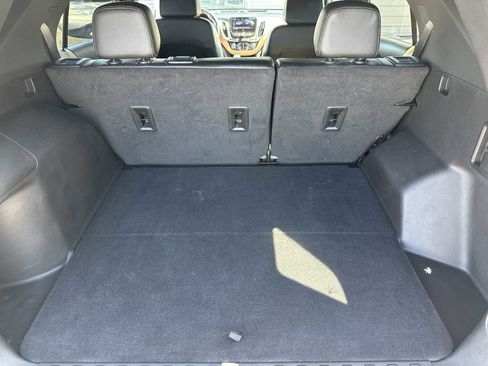 Used 2023 Chevrolet Equinox Premier AWD/4WD image 26