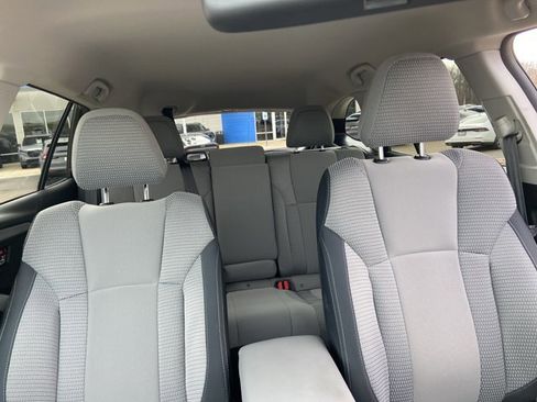 Used 2024 Subaru Outback Premium image 18