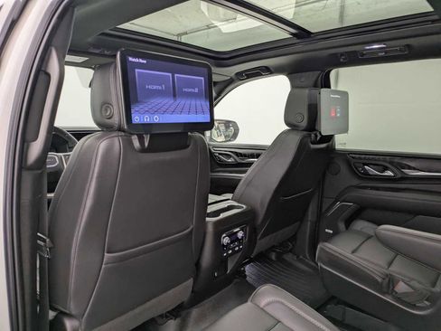 Used 2023 GMC Yukon XL Denali w/ Advanced Technology Package AWD/4WD image 22