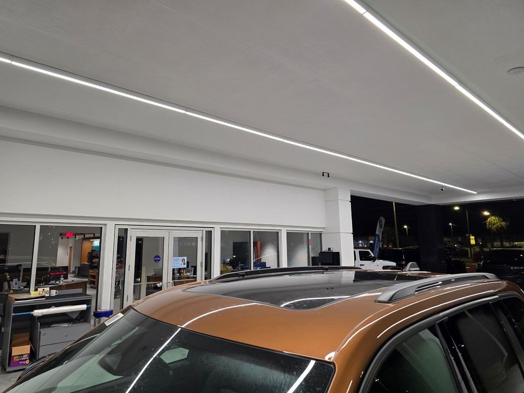 New 2026 Jeep Grand Cherokee Limited w/ Limited Altitude Package AWD/4WD image 11